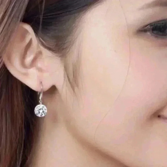 Huggies Crystal Elegant Drop Pendant Earrings - Picture 1 of 4